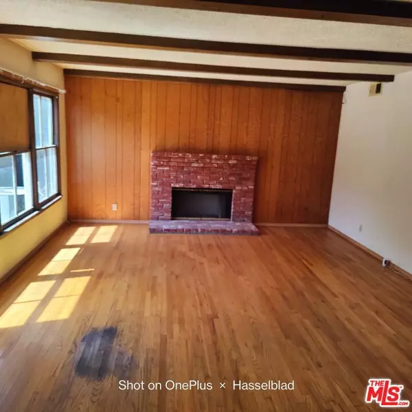 Granada Hills, CA 91344,10335 Ruffner AVE