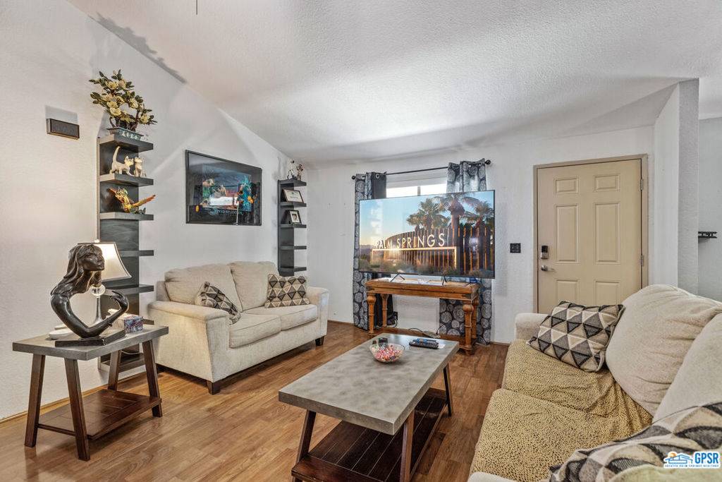 Cathedral City, CA 92234,251 Coble DR