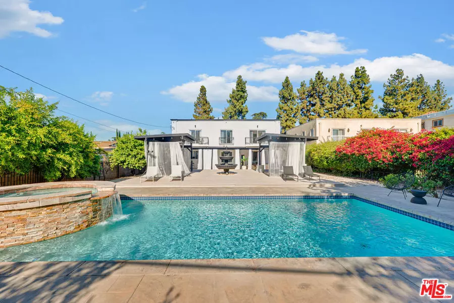 5815 Topeka DR, Tarzana, CA 91356
