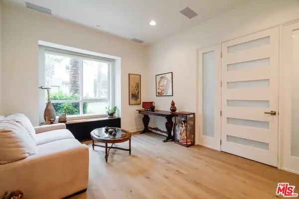 Playa Vista, CA 90094,5695 Goldeneye DR #1