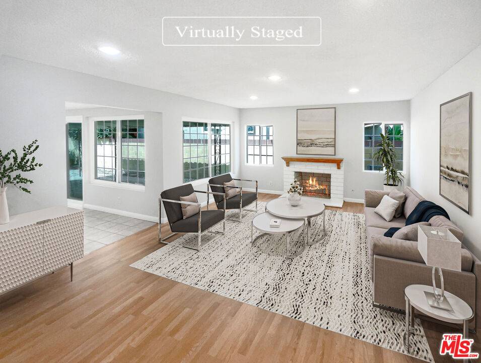 Carson, CA 90746,850 E Gladwick ST