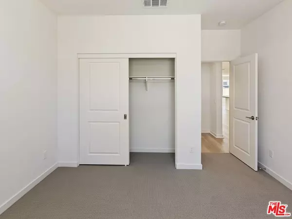 Santa Clarita, CA 91350,18112 Tableau WAY