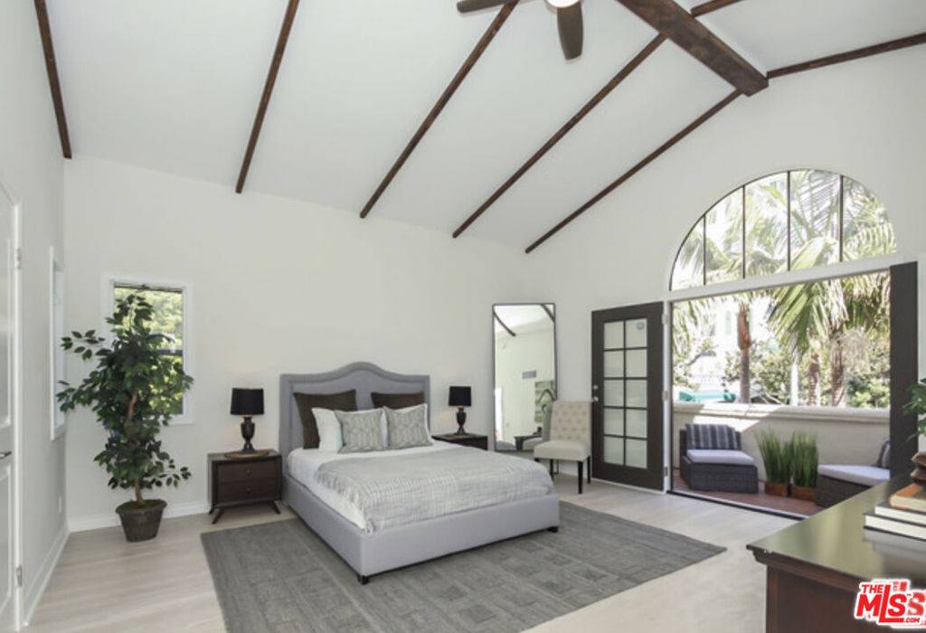 1409 Havenhurst DR #10, West Hollywood, CA 90046