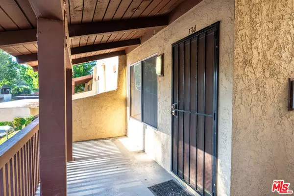 Santa Ana, CA 92707,1030 W Macarthur BLVD #134