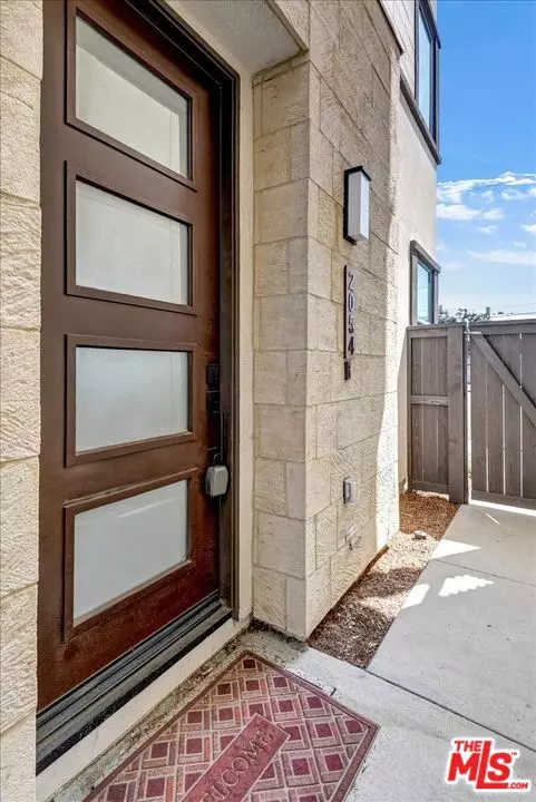 Gardena, CA 90249,2054 Mylitta WALK