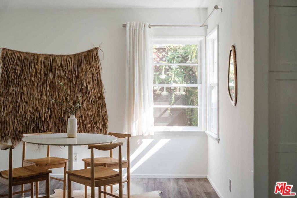 Pacific Palisades, CA 90272,700 Radcliffe AVE