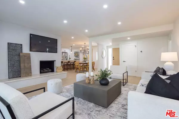 Valley Glen, CA 91401,5732 Ventura Canyon AVE