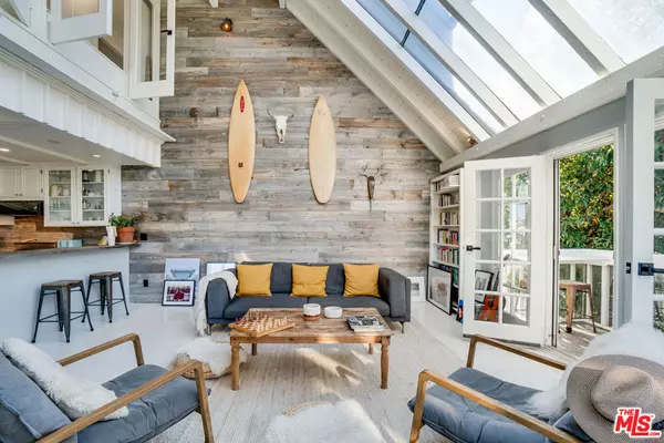 Marina Del Rey, CA 90292,33 Reef ST #8