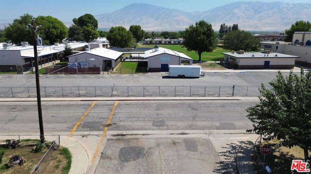 Arvin, CA 93203,408 Holden ST