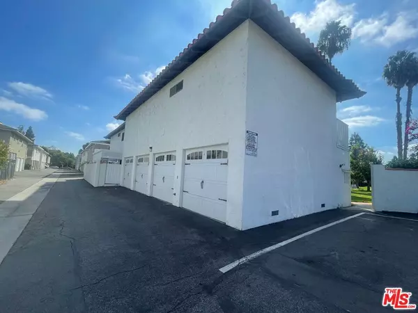 Santa Ana, CA 92707,417 W Stevens AVE