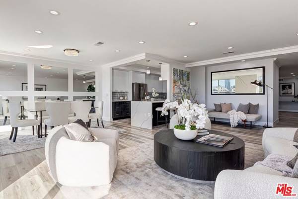 Beverly Hills, CA 90212,450 S Maple DR #404