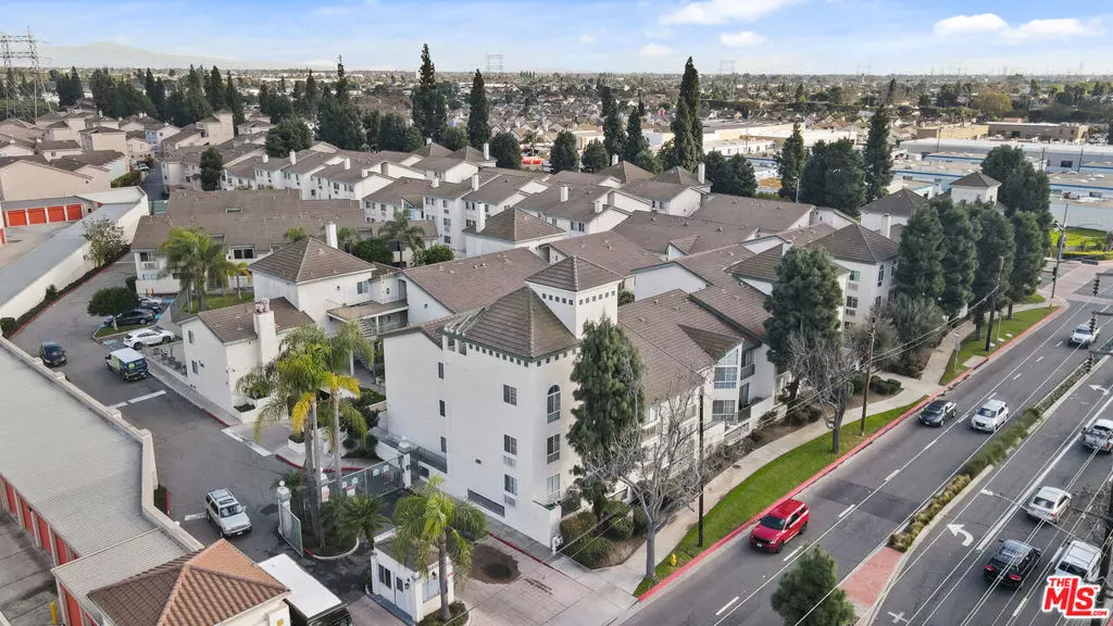 Paramount, CA 90723,15000 Downey AVE #255