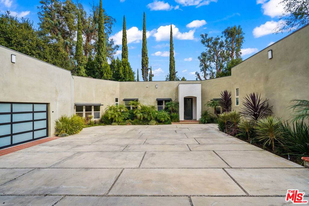 Studio City, CA 91604,3416 Fryman RD