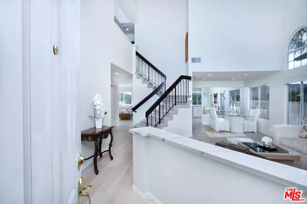 Calabasas, CA 91301,4110 Lost Springs DR