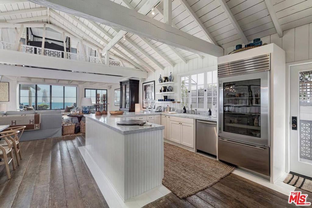 Malibu, CA 90265,23618 Malibu Colony RD #56