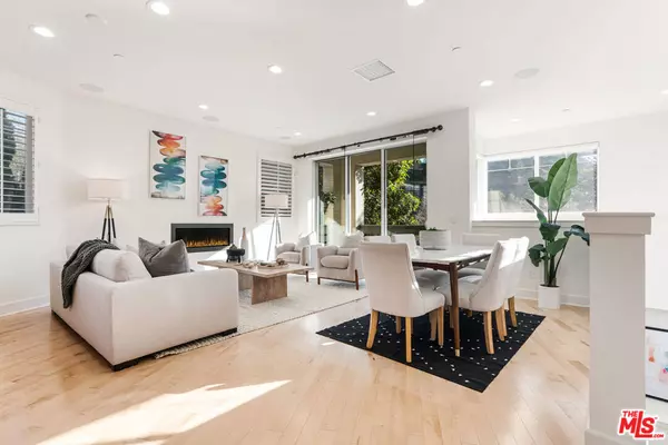 Playa Vista, CA 90094,12820 S Seaglass CIR