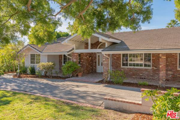 Thousand Oaks, CA 91360,1007 Camino Flores