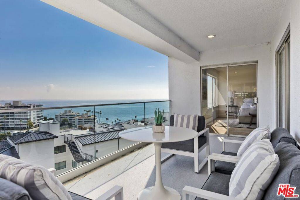 17337 Tramonto DR #208, Pacific Palisades, CA 90272