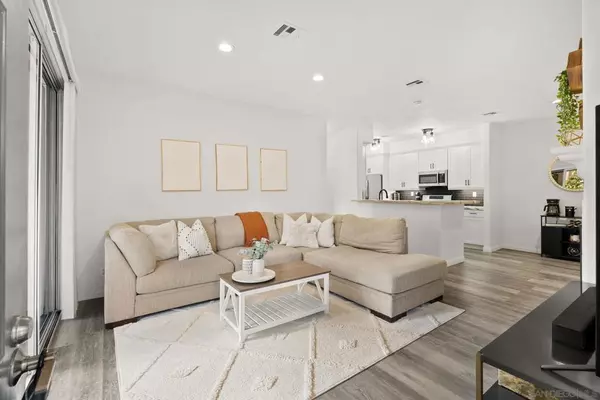 3555 Caminito El Rincon #223, San Diego, CA 92130