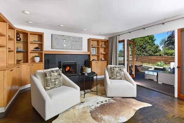 La Jolla, CA 92037,2356 Rue De Anne