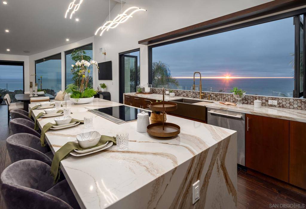 136 Verdi Ave, Cardiff By The Sea, CA 92007