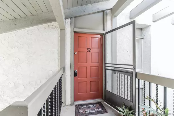 Goleta, CA 93117,43 Dearborn Pl #52