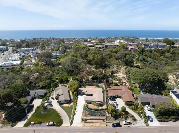 331 Glencrest, Solana Beach, CA 92075
