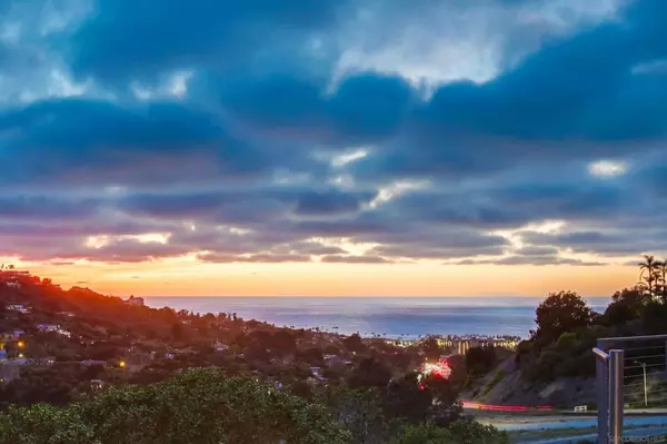 7674 Caminito Coromandel, La Jolla, CA 92037