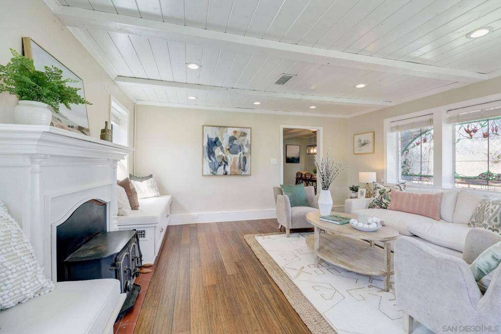 Poway, CA 92064,12624 Metate Ln