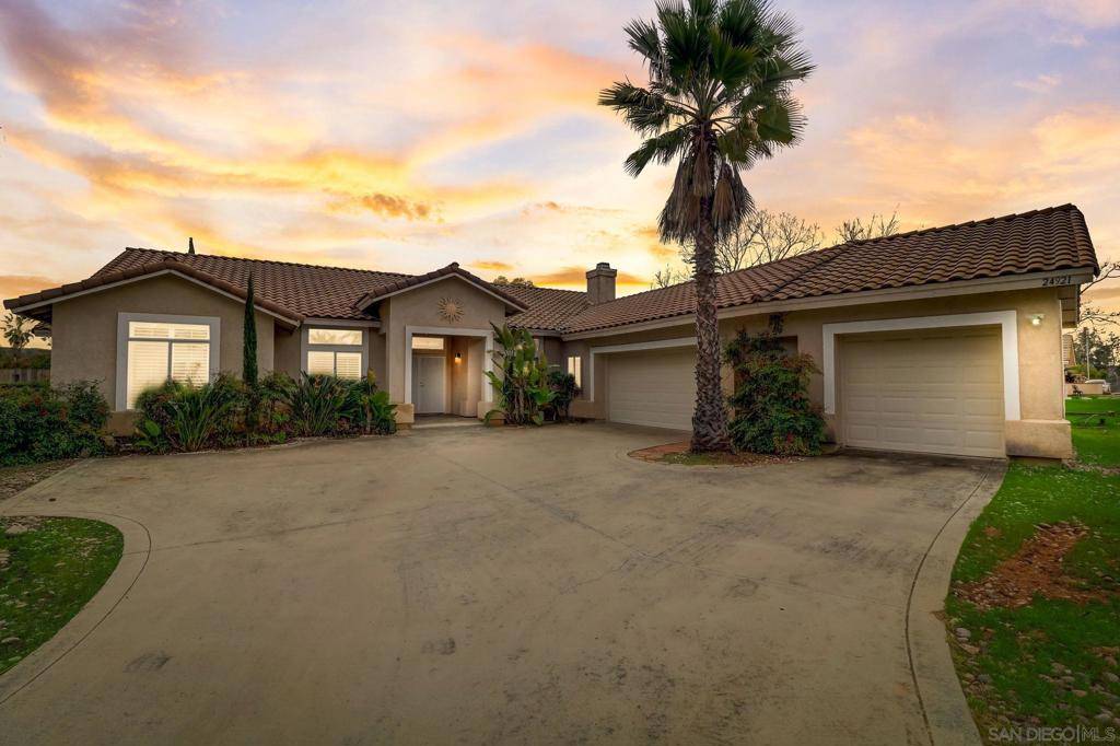 24921 Sao Paulo Way, Ramona, CA 92065