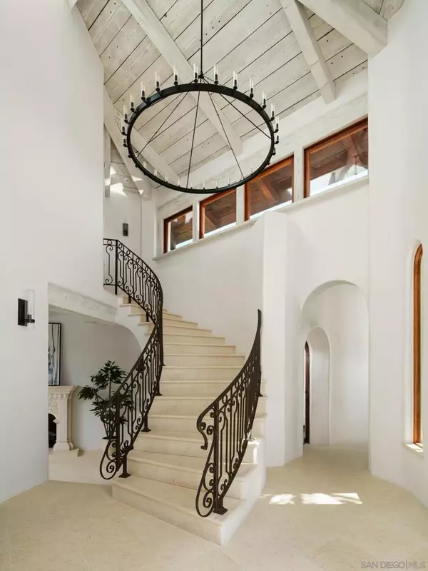 Rancho Santa Fe, CA 92067,4560 Via Gaviota