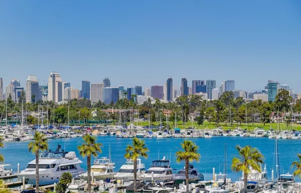 1750 Avenida Del Mundo 403, Coronado, CA 92118