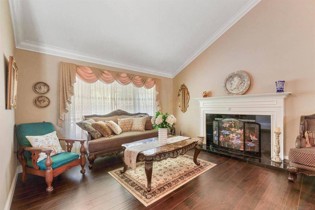 La Habra, CA 90631,221 Avenida Santa Anita