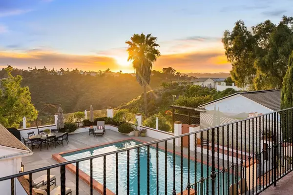 San Diego, CA 92116,5324 Canterbury Drive