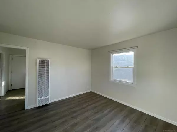 Hayward, CA 94541,21196 Locust St
