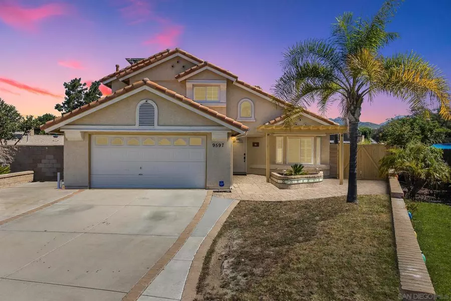 9597 Leyendekker Ct, Lakeside, CA 92040