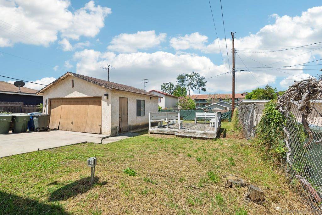 La Habra, CA 90631,117 Lemon Street