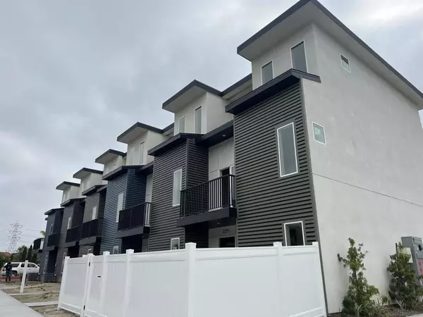 Oceanside, CA 92054,2079 South El Camino Real