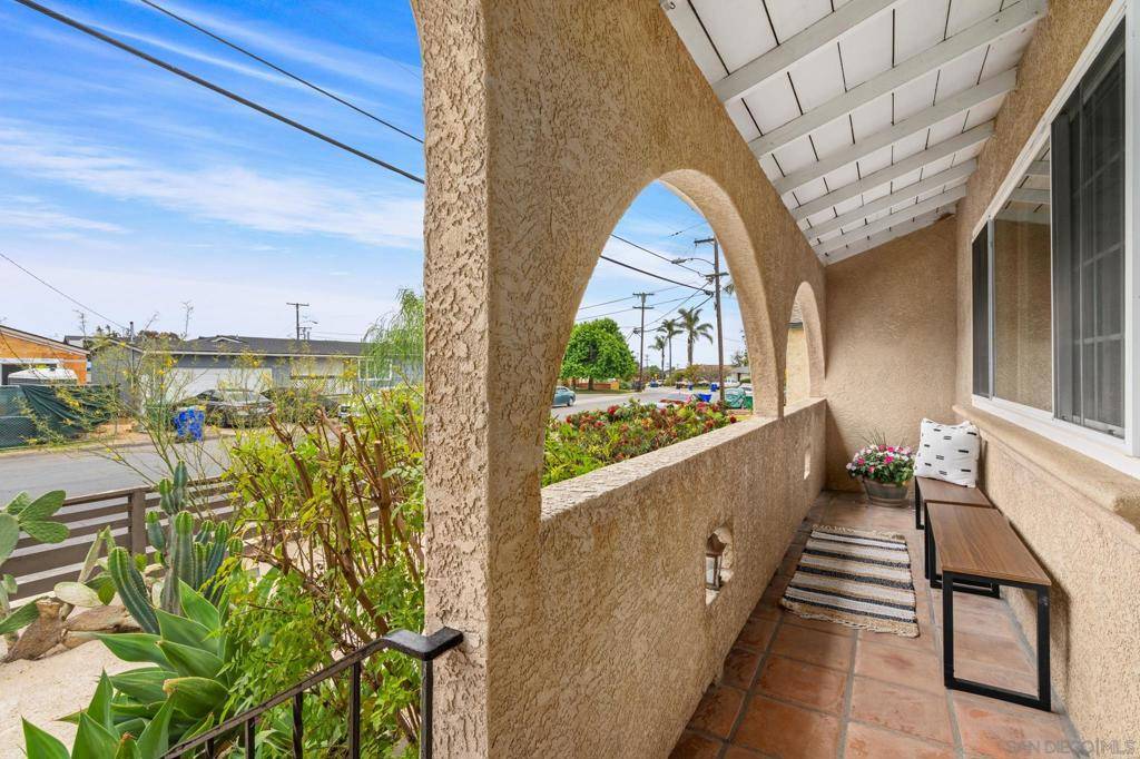 San Diego, CA 92105,2228 Ridge View