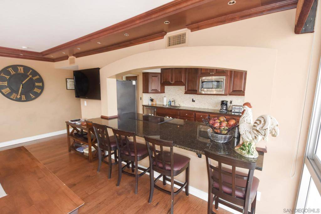 Coronado, CA 92118,1770 Avenida Del Mundo #Unit #104