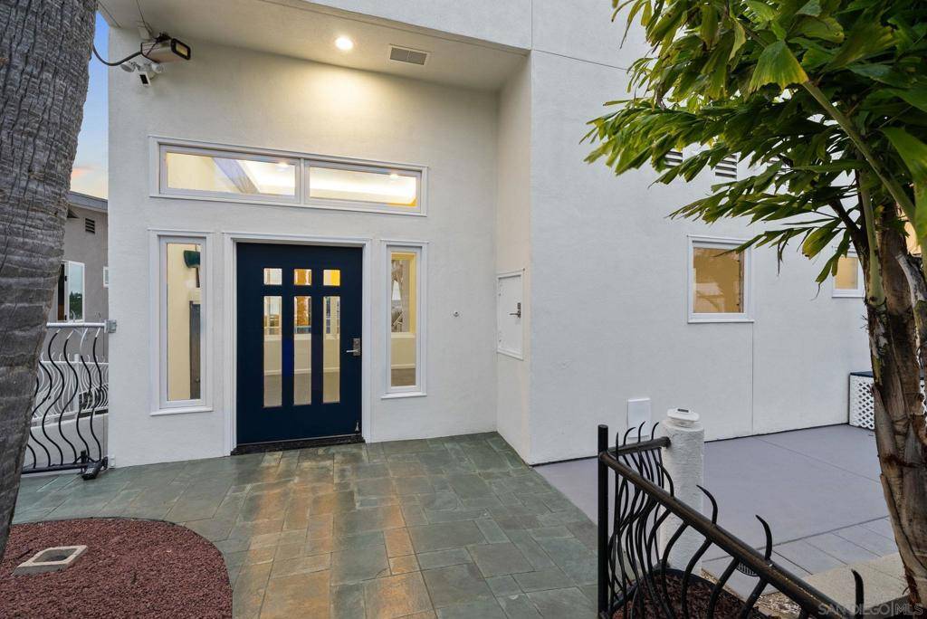 San Diego, CA 92110,3815 Henry Street