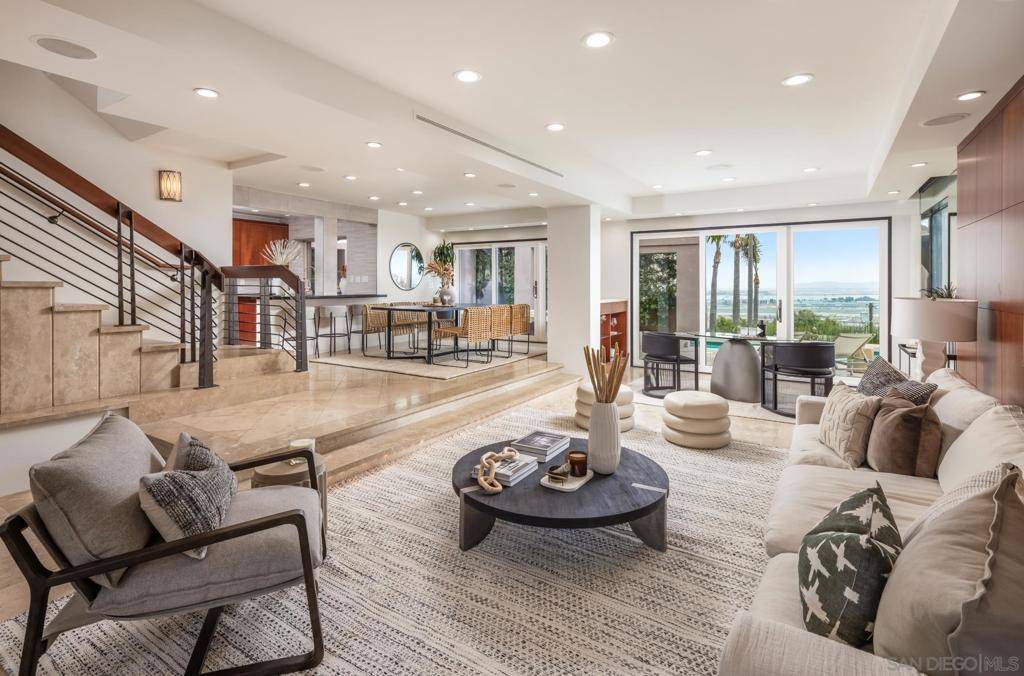 1677 Torrance St., San Diego, CA 92103