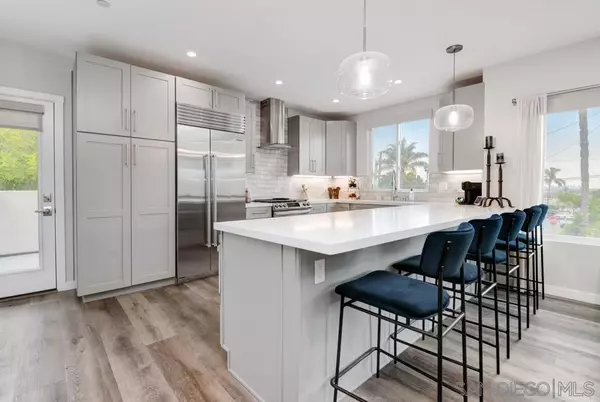 San Diego, CA 92109,1976 Diamond St