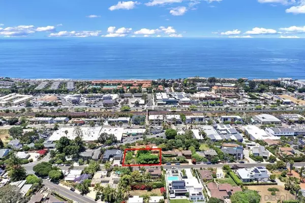 Solana Beach, CA 92075,411 S Rios Ave
