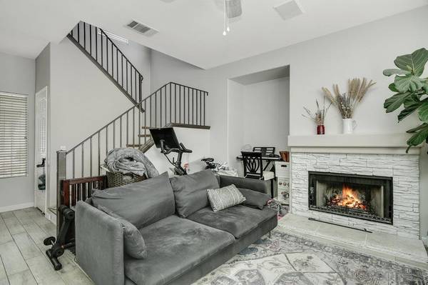 San Diego, CA 92123,2811 W Canyon Ave