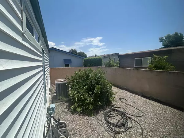 Santee, CA 92071,9255 N Magnolia Ave #177