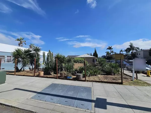 1135 41 26th St, San Diego, CA 92102