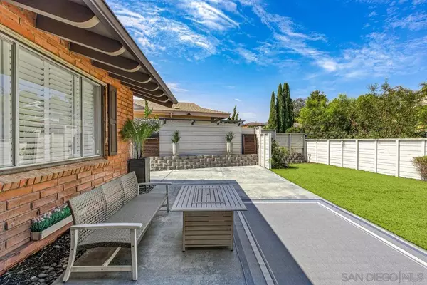 San Diego, CA 92120,6042 Chrismark Avenue