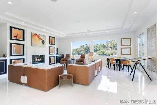 La Jolla, CA 92037,6617 Muirlands Dr