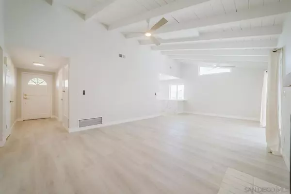 Granada Hills, CA 91344,11735 Odessa